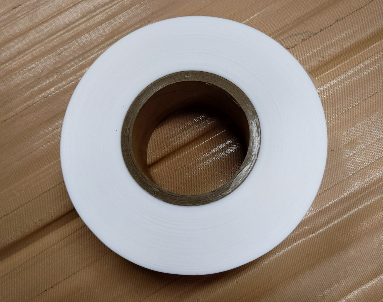 製品の固定・結束に最適な細幅テープを提案