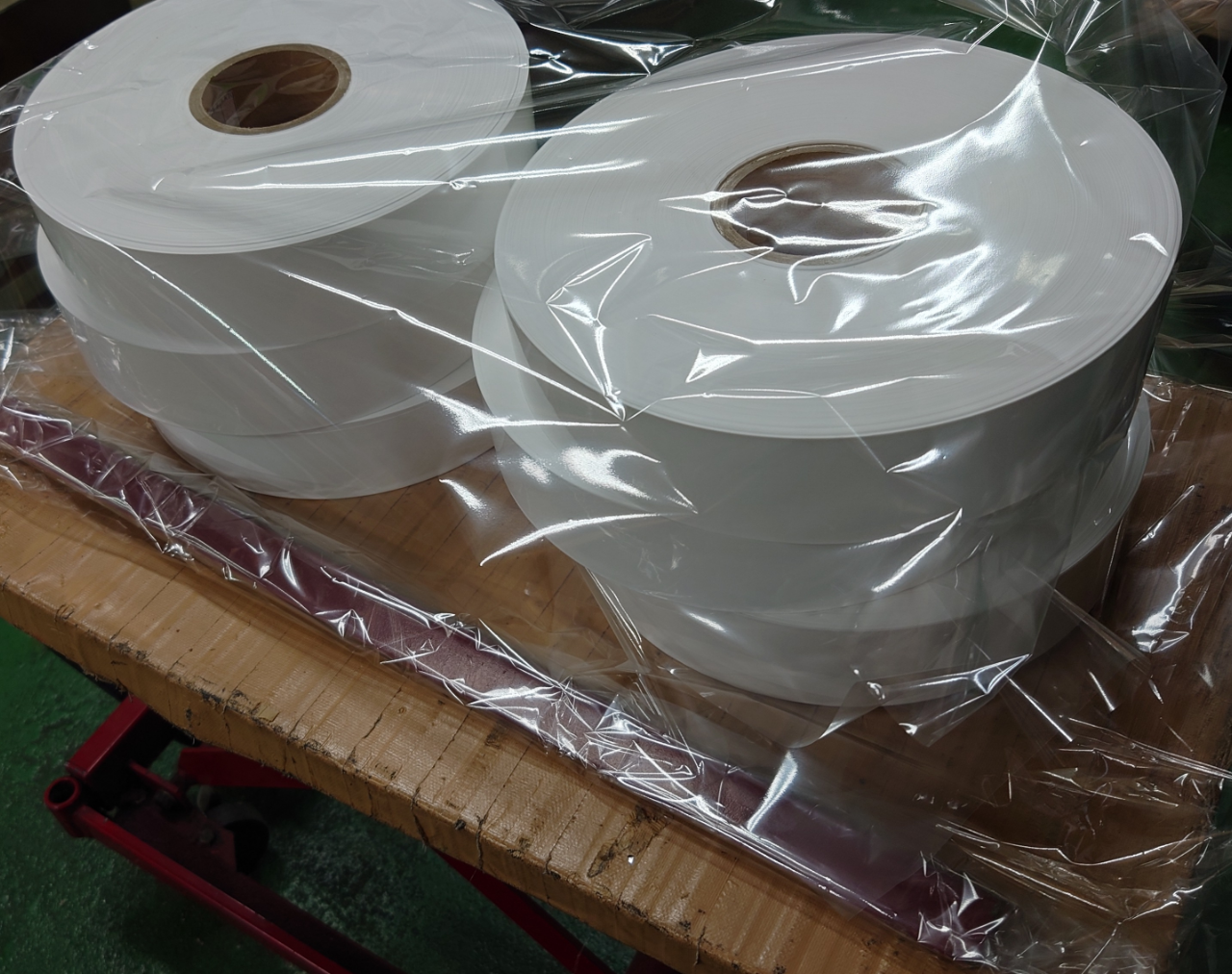 自動包装機に最適なLDPE包装フィルムの安定供給