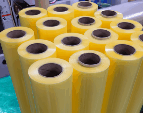 製品識別と保護を両立する着色LDPE梱包フィルム